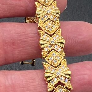 Gorgeous Jacquline Kennedy Gold Bracelet with Crystal Accents
